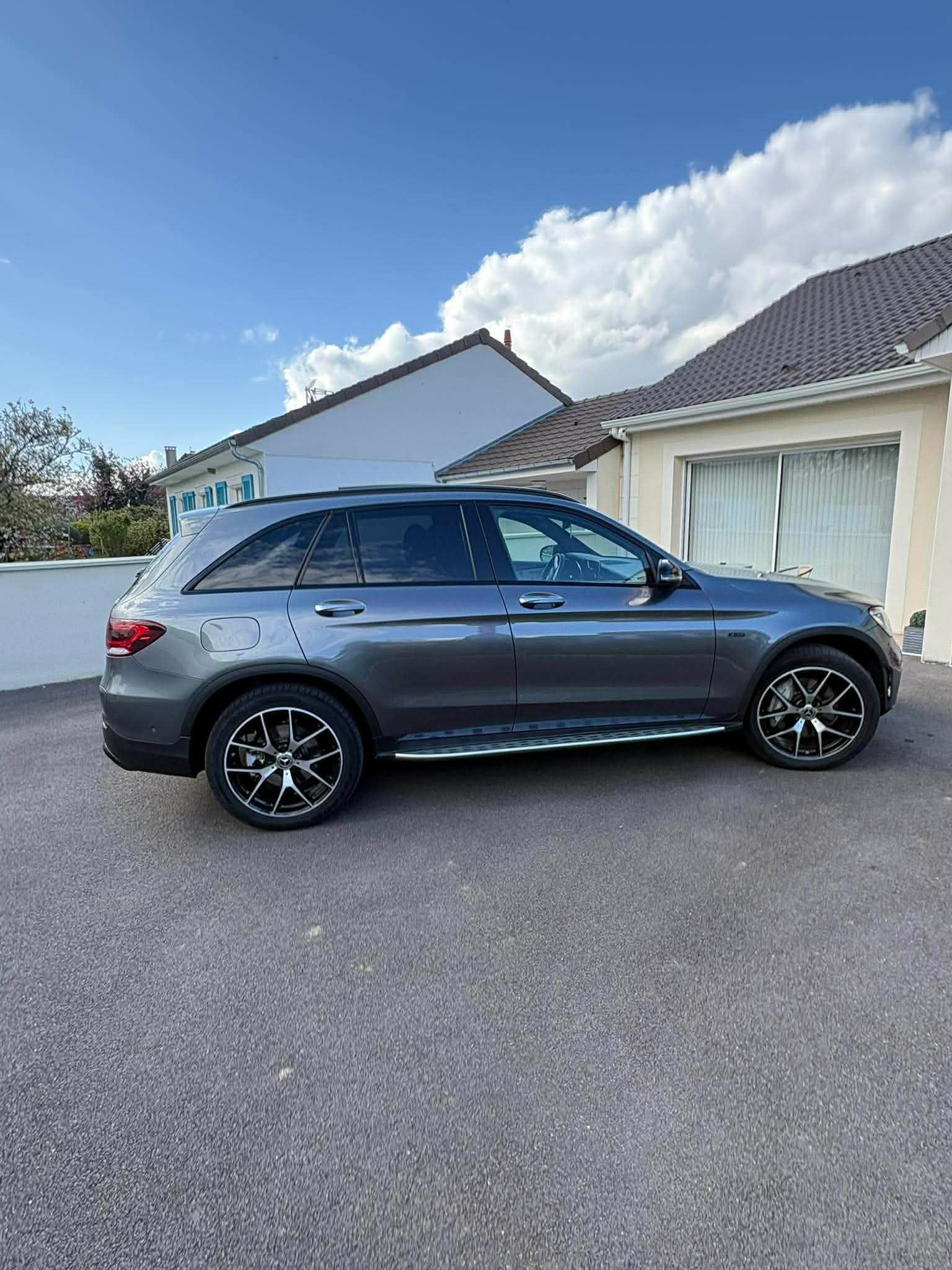 GLC 300 E 2.0i HYBRID 4-MATIC